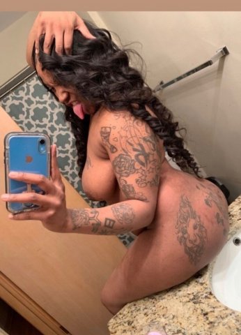 African kings vibe with Indian kings energy — FaceTime request, West Side of Chicago - 1