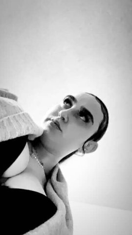 San Fernando Valley Snowbunny Outcalls & Car Dates - 1