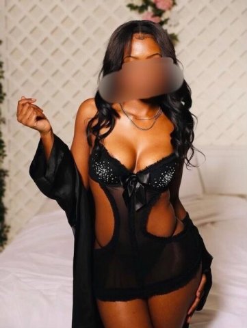 Central Jersey Female Escort — Outcall Sessions, 5'4 Slim Build - 1