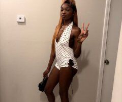 Hartford escorts - Angle (Hartford) — Petite Emo Hairstyle Woman, Escort