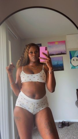 Beaumont Trucker-Friendly Female Escort — Upscale Barbie, Outcalls - 1