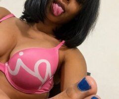 Chicago escorts - Calumet City Mature Female Escort — Video Calls, Custom Clips