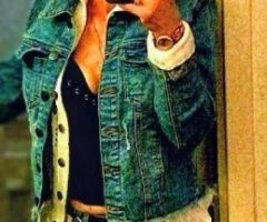 Central Jersey escorts - Jersey in Central Jersey — Petite Brunette Escort
