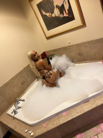 Atlanta, GA Female Escort — FaceTime Verification - 1