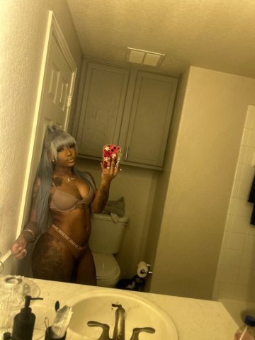 Cincinnati FunSized Escort — FaceTime, sexting, pics & videos - 1