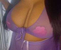 Oakland/East Bay escorts - Hayward Area Private Female Escort — Private Meetups, Outcalls & Car Dates