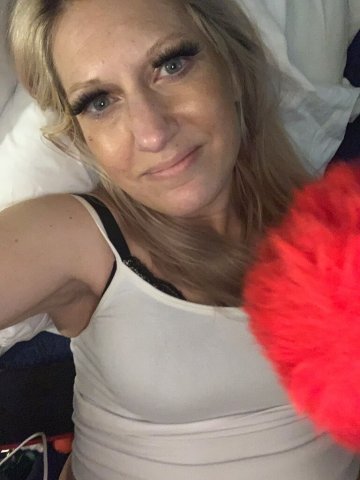 Buffalo Barbie Incalls Near Niagara Falls Boulevard - 1