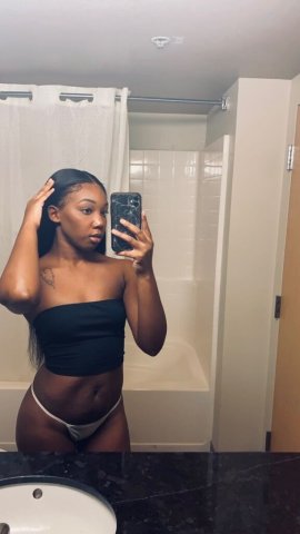 Desire — Female Escort with Ebony Curves (Western Maryland) - 1