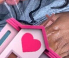 Caliente outcall/in-call — busty baddie - Image 3