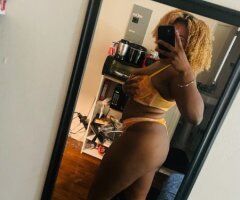 Los Angeles escorts - Los Angeles Female Escort — QV 80 + Head Hunter 60