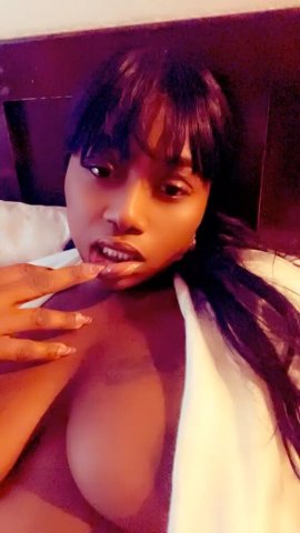 Adult Fun Incall Only — T-Shirt & Panties, 150/hr (Mendocino, CA) - 1