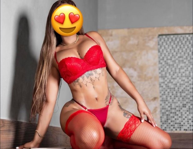 Iowa City Escort — Calls & Texts - 1