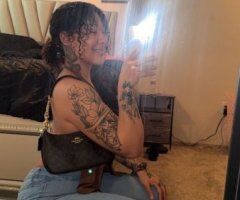 Topeka escorts - Topeka KS Slim Thick Lightskin Female Escort — Outcall Only