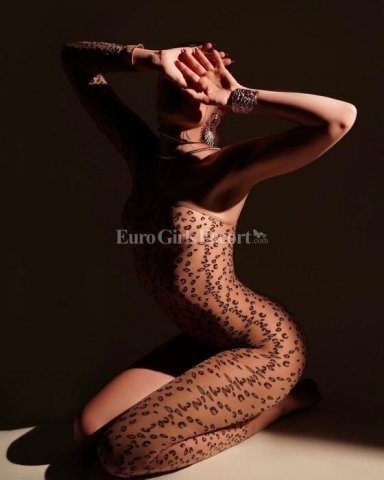 Helga (23) in Florence, SC — Female Escort for 1–2 hour incall/outcall sessions - 1