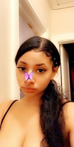 Danville Slim-Thick Small Girl for Escort - 1