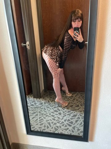 Curvy PAWG Female Escort — Southeast Missouri (Incall & Outcall) - 1