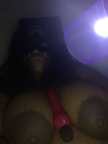 Stockton CA Adult Video Chat & Companionship—Facetime/Snapchat - 1