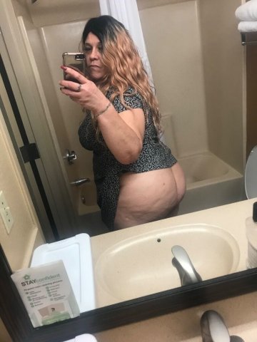 Judy Booty — Vallejo MILF Escort - 1