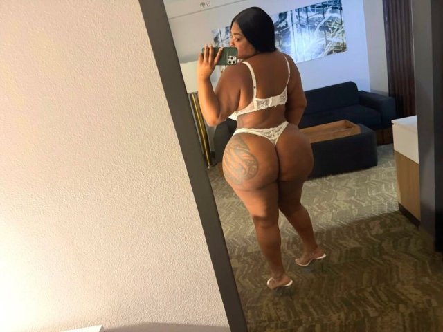 London (Black & Dominican) Thick Curves Outcall — Atlanta - 1