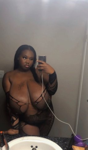 Sunday Special Outcall — Foreign Escort with Big Boobs - 1
