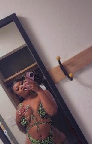 Ann Arbor FEMDOM & Findom Mistress (PEG, Domination, GFE) — Big Spenders Only - 1