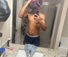 Greenville escorts - Ladies let's have fun!! Men do not contact me!!