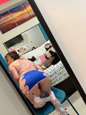 Petite East Bay Escort — Seductive, sweet & discreet - 1