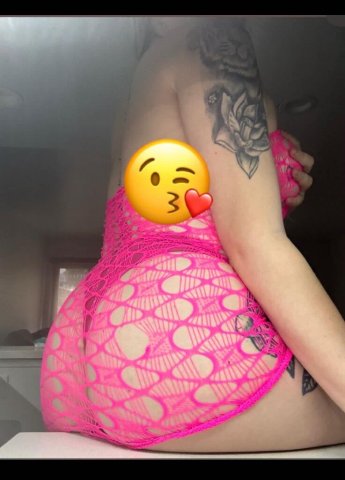 Lancaster Palmdale Female Escort — Outcall & Incall, Deep Throat + Squirter - 1
