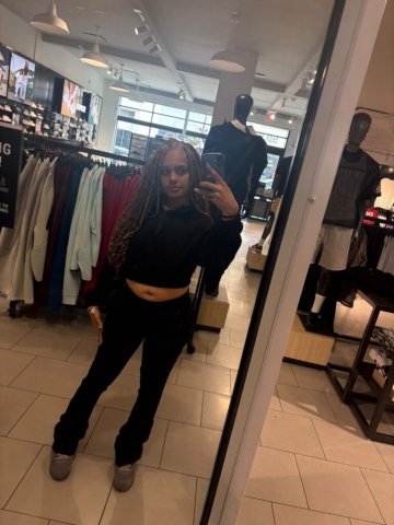 Alexis in Concord, CA — Slim, Curvy & Sensual Escort - 1