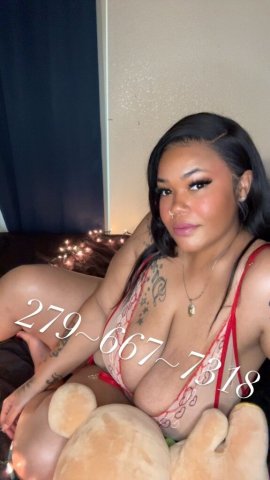 Megan — Santa Barbara CA Discreet Female Escort (Barbie-doll vibe) - 1