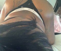 Chicago, IL Female Escort — Full Services & Massage - Image 3