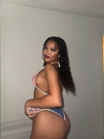 Oakland/East Bay Female Escort — Outcall & Car Date, VIP Service - 1