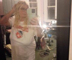 Cincinnati escorts - Cincinnati Mature Female Escort — Incall at My Place, Playful Videos for Sale