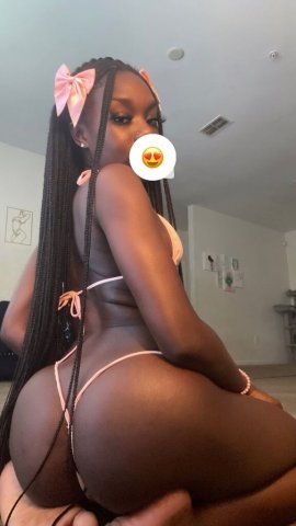 Chocolate Petite Escort — Incalls & FaceTime Verification (Racine) - 1