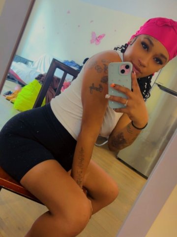 Chinx — Bridgeport Female Escort (Discreet Services, No Bare/No Anal) - 1