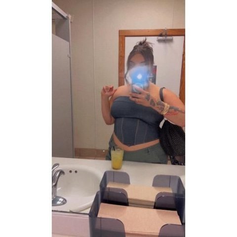 Thick & Curvy Incall Only — Hampton Female Escort - 1