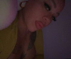 Minneapolis / St. Paul escorts - Minneapolis/St. Paul Female Escort — Quick service