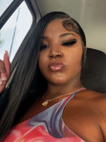 Phoenix Female Escort — Multi-Hour Sessions, Throat Goat & Big Booty - 1