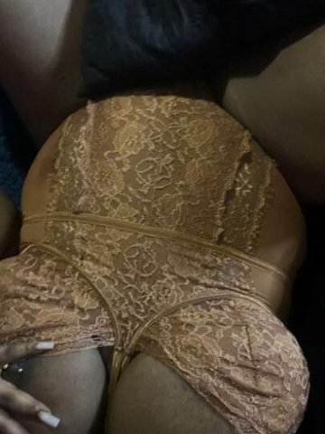 CremeQueen BBW Female Escort — Outcalls & Incalls, Oil Body Rub - 1