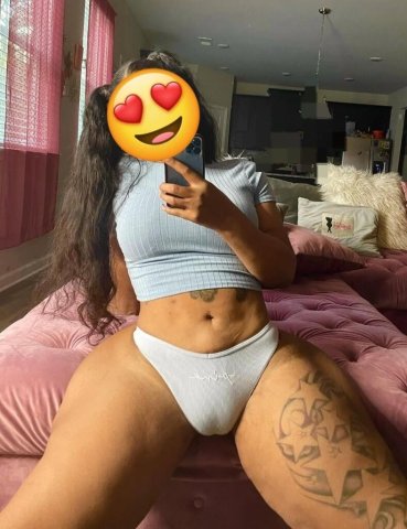 Northern Virginia Female Escort — 24/7 solo service - 1