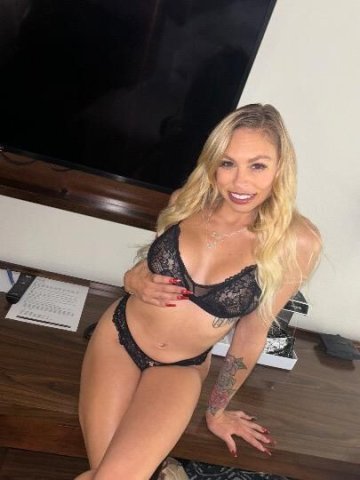 Fargo Blonde Escort (27) — 420-friendly outcall & incall - 1