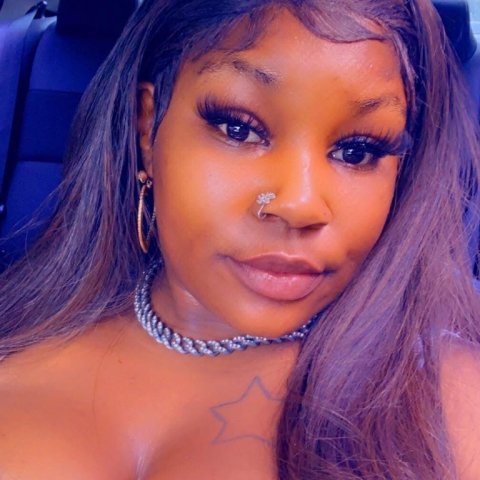 Des Moines Female Escort — Incalls only - 1
