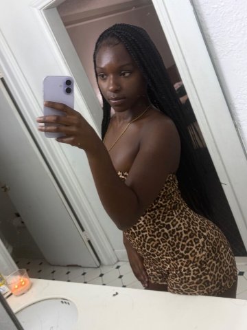 Las Vegas Female Escort — Outcall & Car Fun (FT Video Sessions) - 1