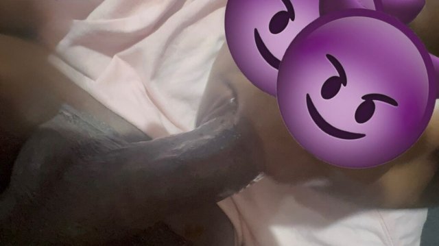 Savannah, GA Heavy Booty Squirter — Squirting & Fetish Play - 1