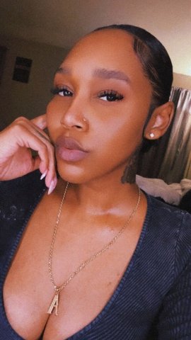 Boston Female Escort — Discreet Upscale Companion - 1