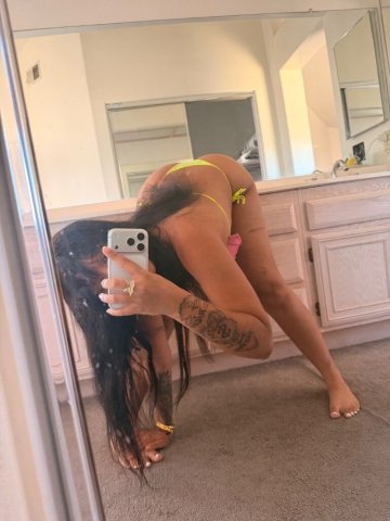 Inland Empire Female Escort — Flat Rate Outcalls/Cardates - 1