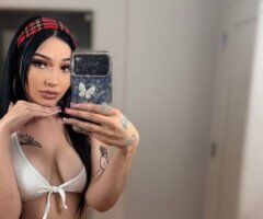 Norfolk escorts - Norfolk Petite Escort (22) — Snow White