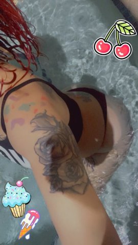 Miami Female Escort — Cuban funsize, thick and red (serious inquiries) - 1