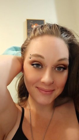 Reno Female Escort — WhatsApp 213-4 58-4523 (23) - 1