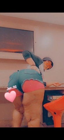 Miami Female Escort — QV Cardates with Candy - 1